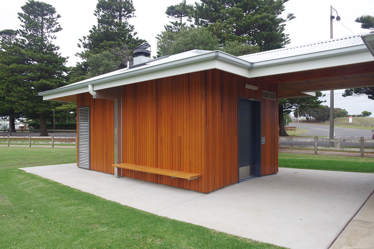 Changing Places Lake Pertobe