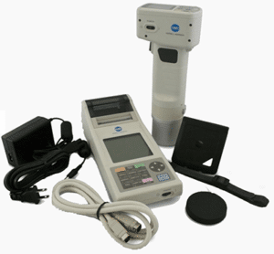 Tristimulus colorimeter for luminance contrast testing