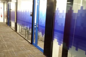 Internal partitions and doors with good luminance contrast